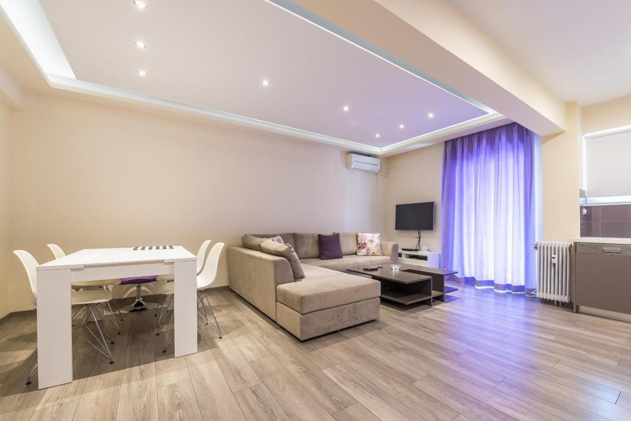An Impressive 2 Bdr Apt In Glyfada Athena Bagian luar foto