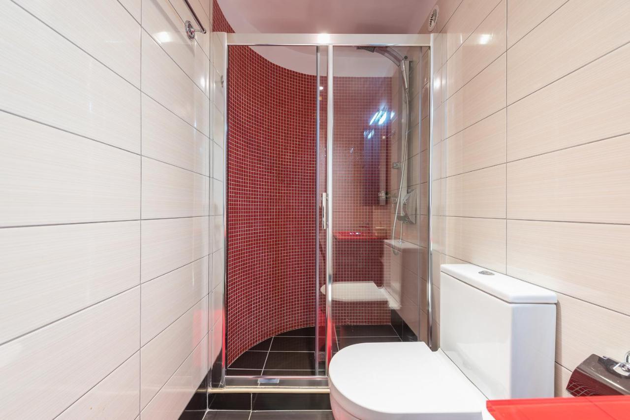 An Impressive 2 Bdr Apt In Glyfada Athena Bagian luar foto
